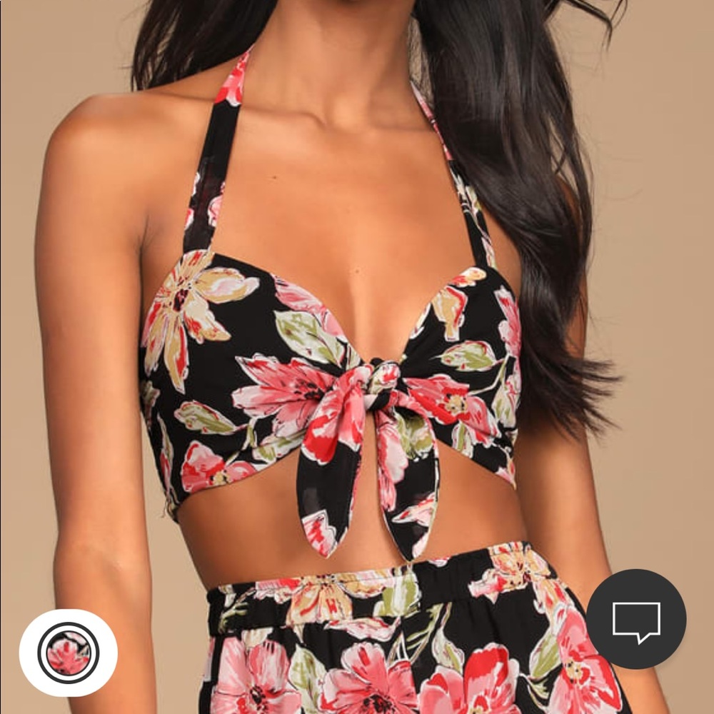 Lulus 2 piece resort wear set! Cropped top and high waisted pants. - Picture 2 of 10
